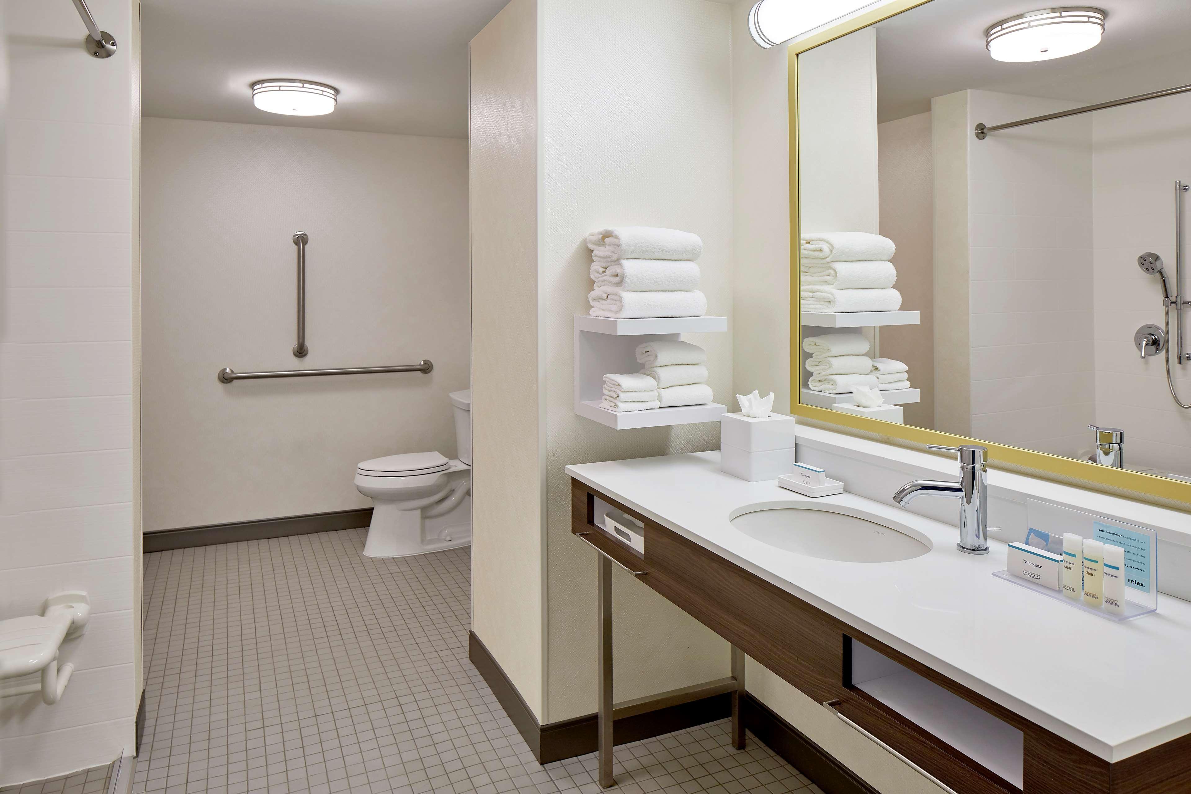 Hampton Inn & Suites Atlanta-Midtown, Ga Екстериор снимка