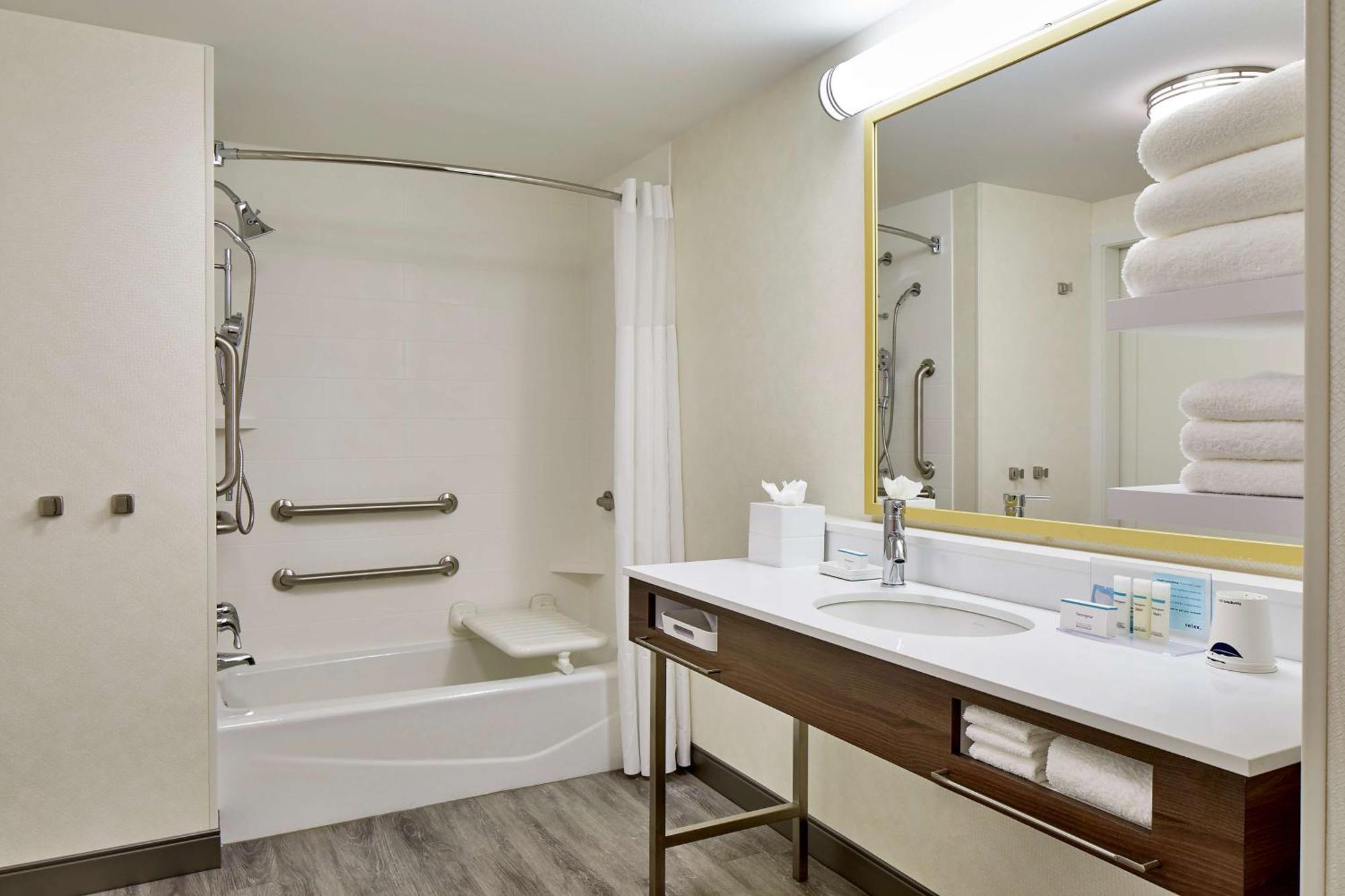 Hampton Inn & Suites Atlanta-Midtown, Ga Екстериор снимка